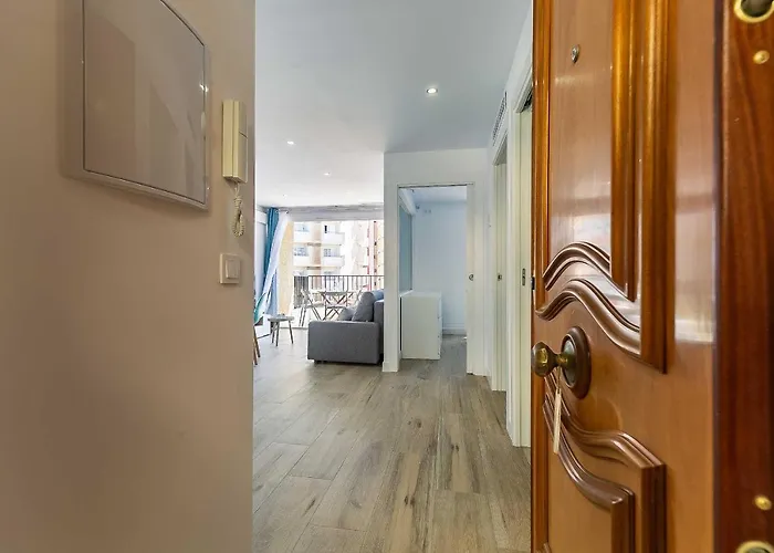 Primera Linea De Playa Puerto Deportivo * Фуенхірола