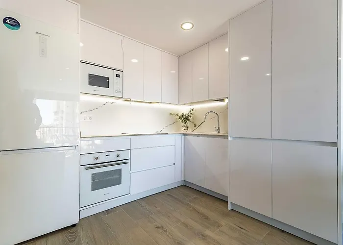 Primera Linea De Playa Puerto Deportivo *